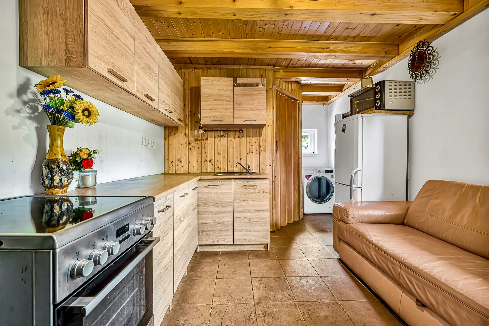 Náhled fotografie 4 - dvoupodlažní chata na prodej v Kladně - Kročehlavech